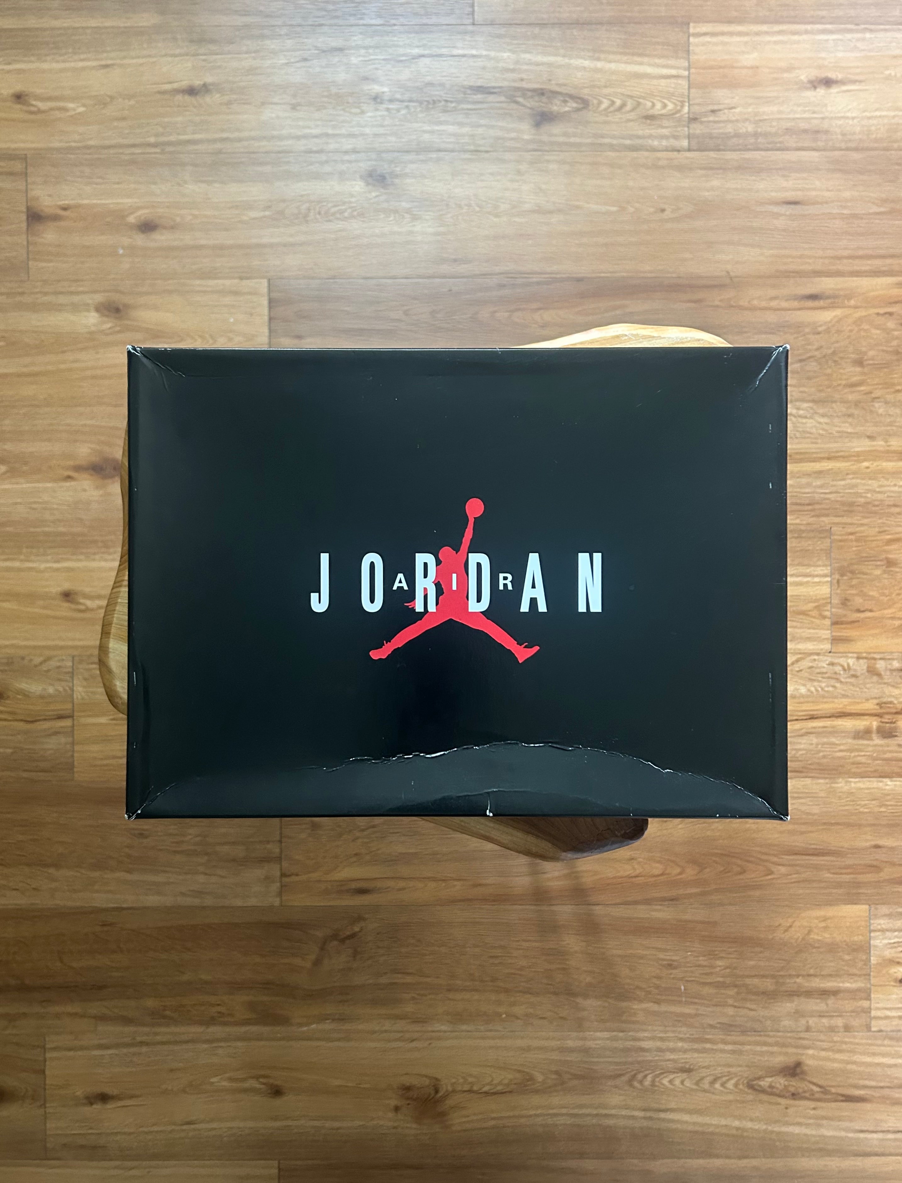 Jordan 11 Low ‘Space Jam’