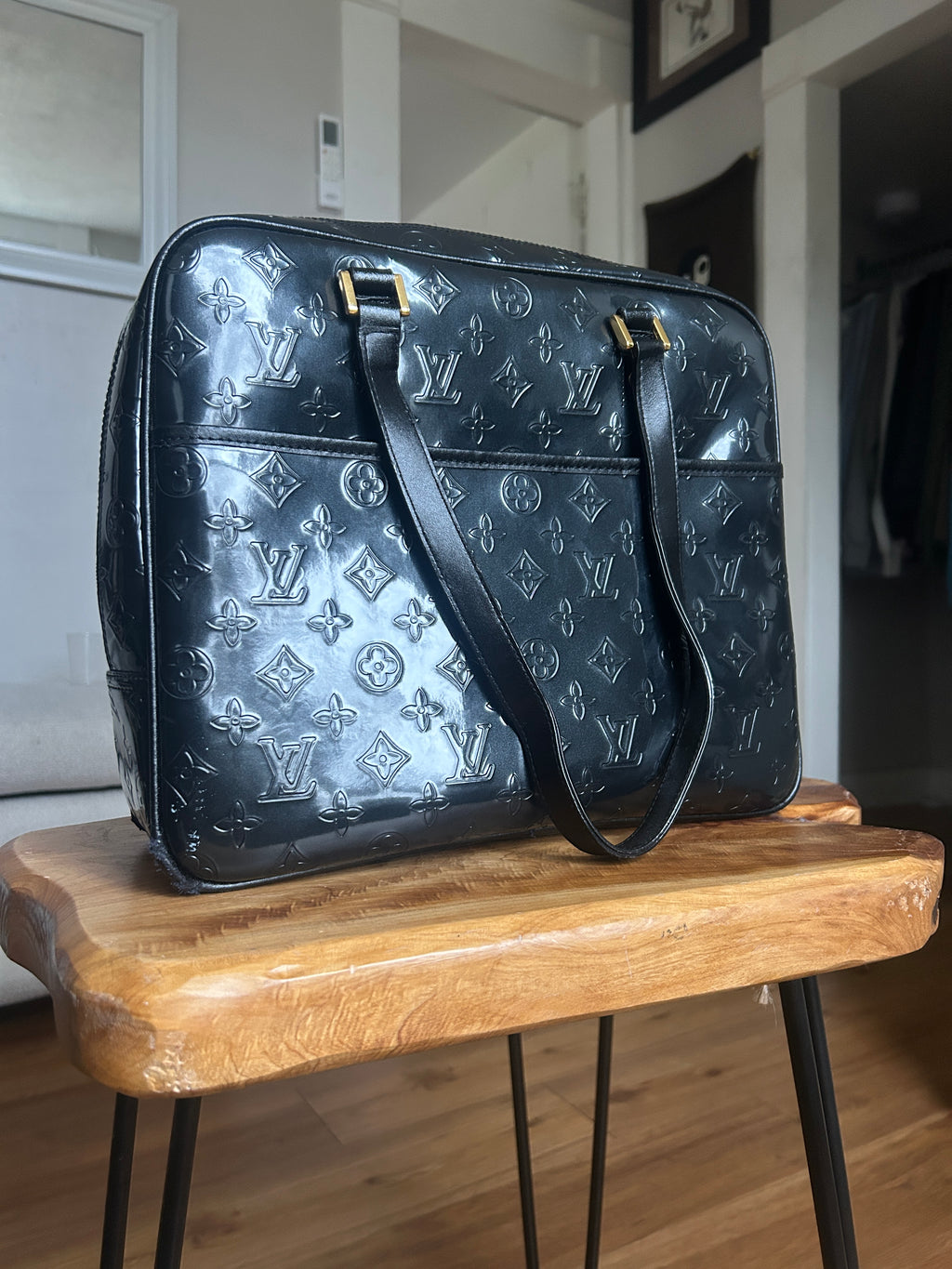Louis Vuitton Monogram Vernis Business Bag