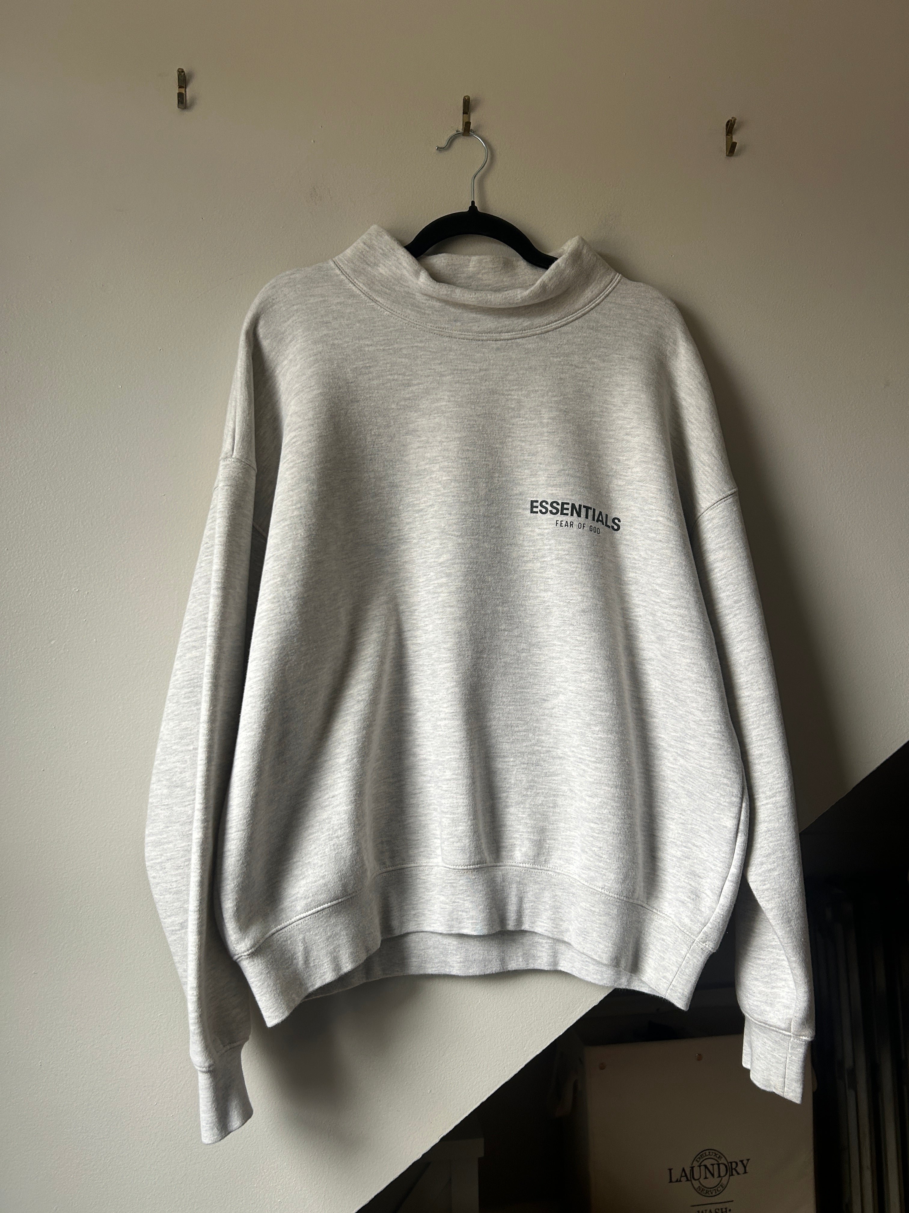 Essentials Crewneck